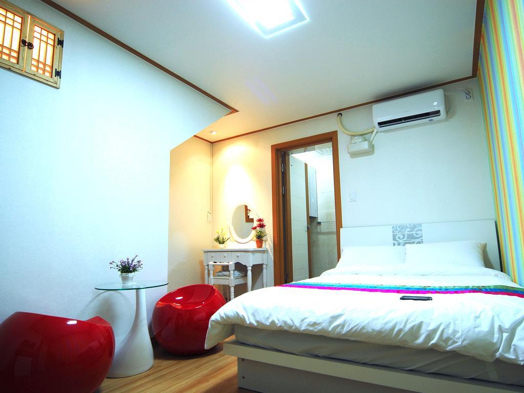 Mago Guesthouse Сеул Стая снимка