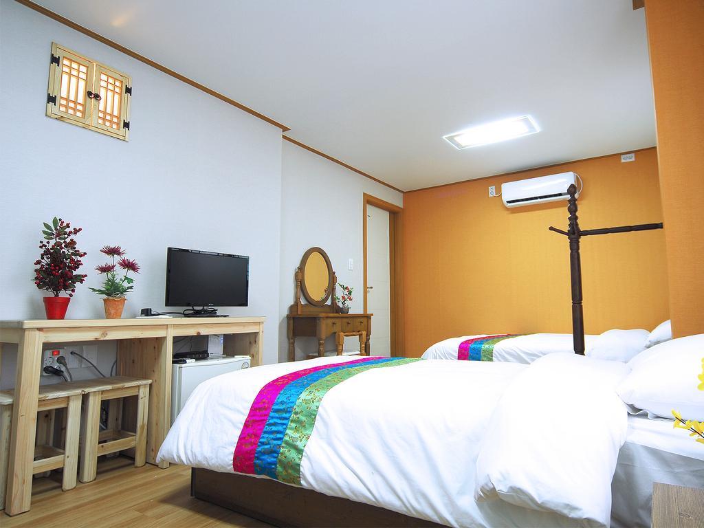 Mago Guesthouse Сеул Стая снимка