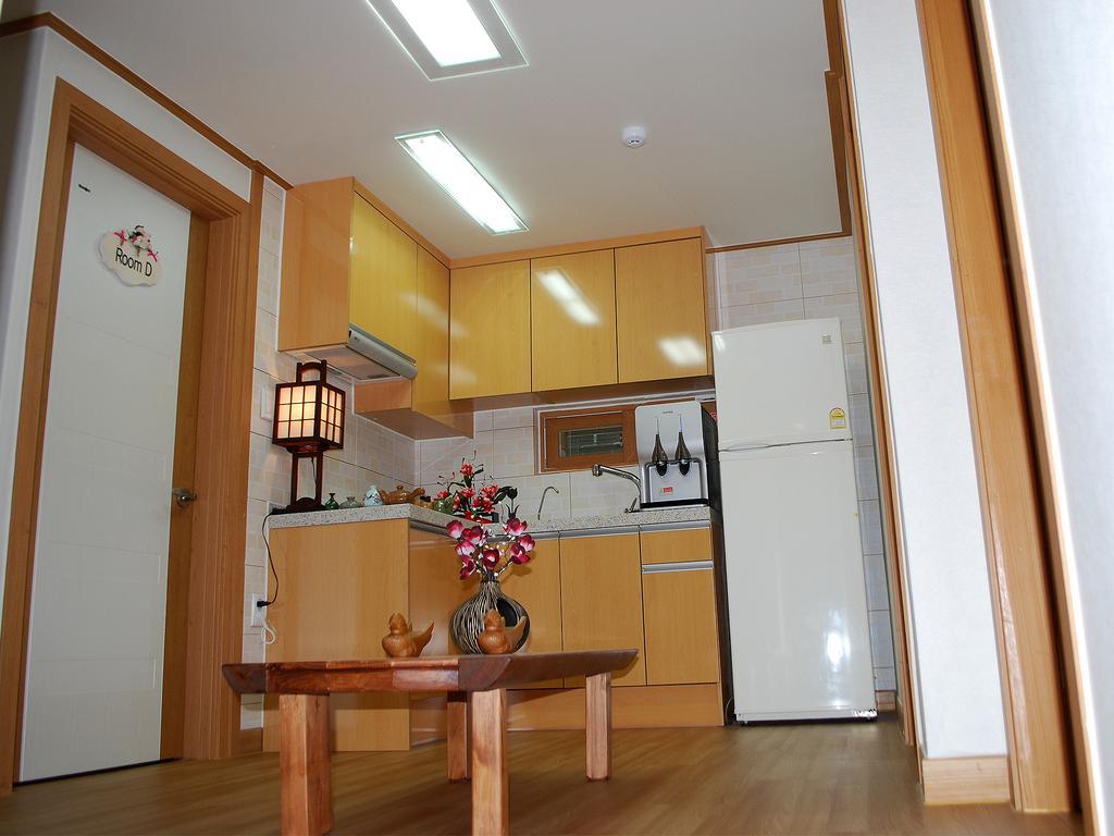 Mago Guesthouse Сеул Стая снимка