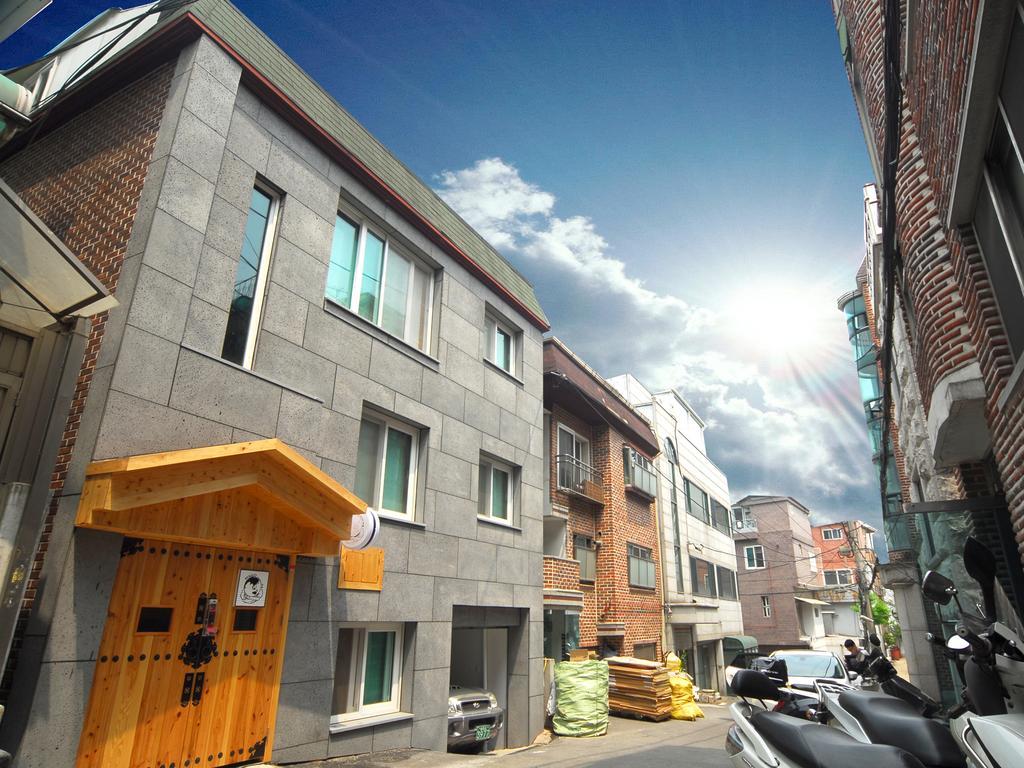 Mago Guesthouse Сеул Екстериор снимка