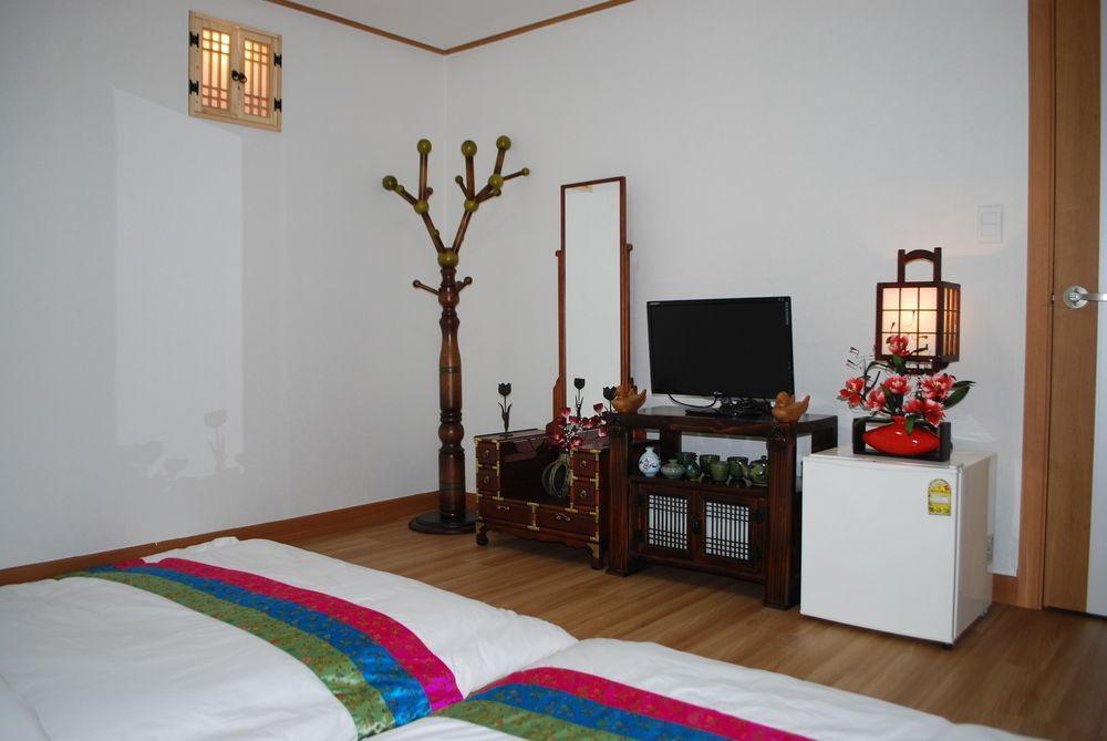 Mago Guesthouse Сеул Екстериор снимка