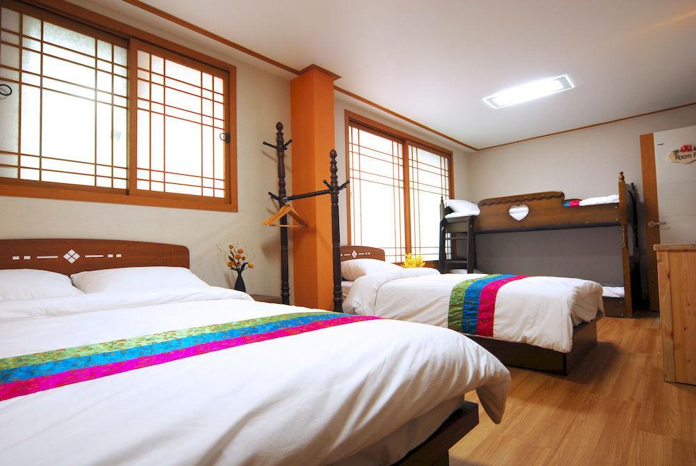Mago Guesthouse Сеул Екстериор снимка