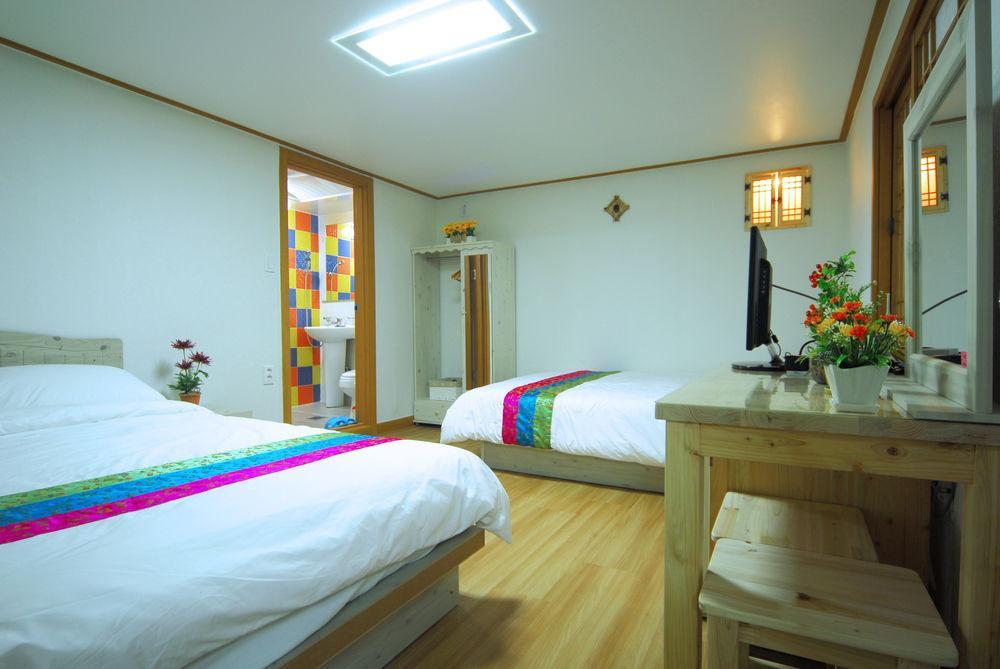 Mago Guesthouse Сеул Екстериор снимка