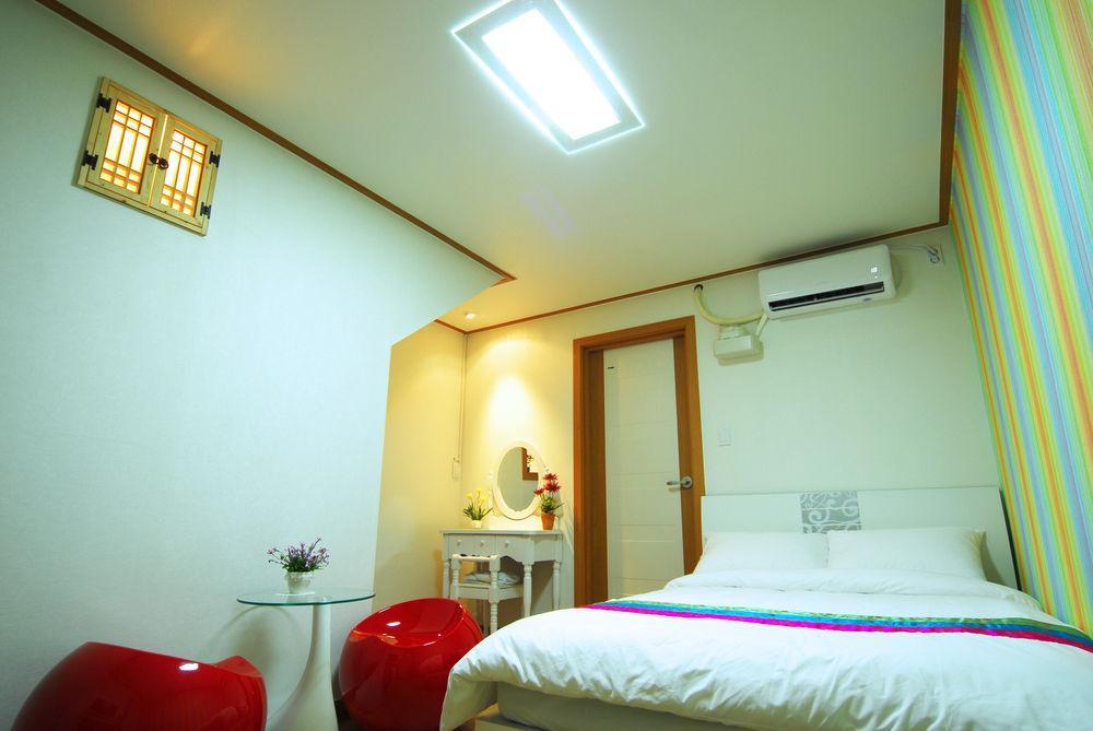Mago Guesthouse Сеул Екстериор снимка