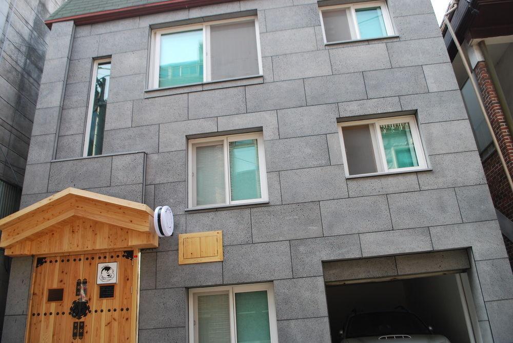 Mago Guesthouse Сеул Екстериор снимка